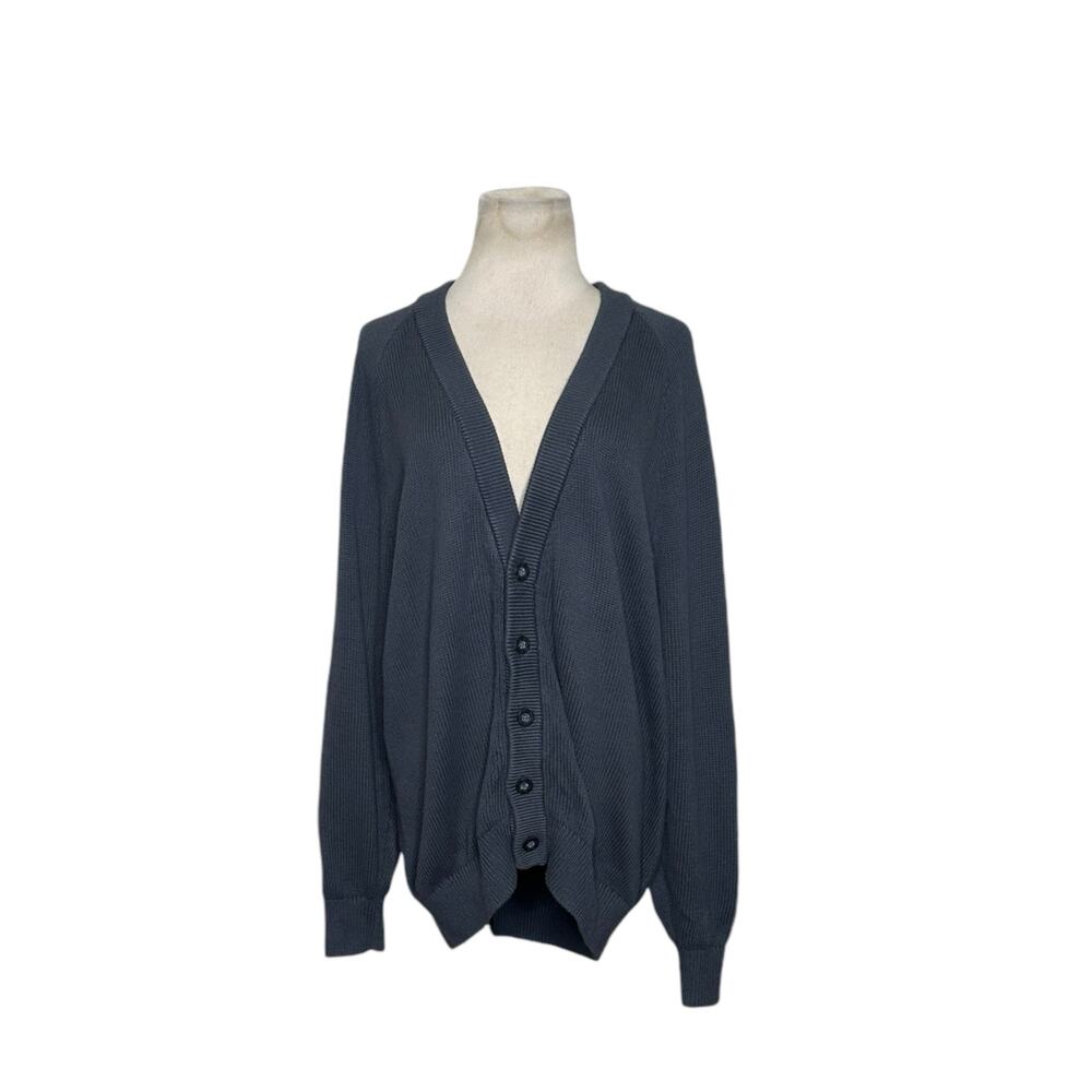 Aritzia TNA gray long sleeves button v neck cardigan size 2 - Large